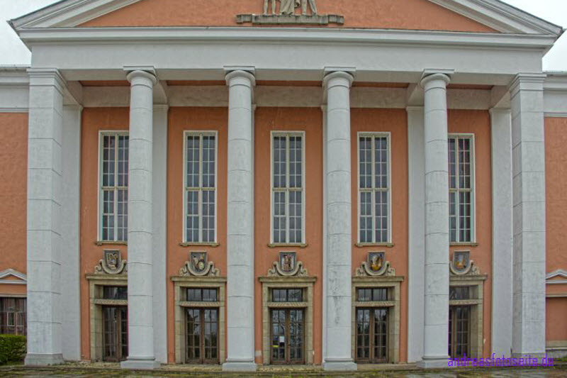 Haupteingang