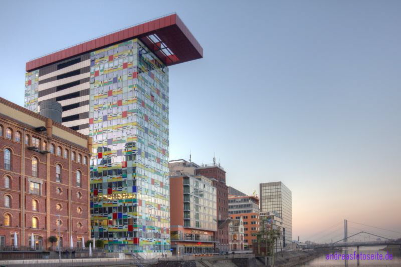 Dsseldorf 151_Enhancer_ShiftN