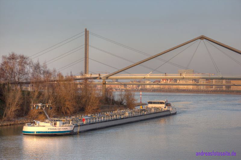Dsseldorf 178_Enhancer