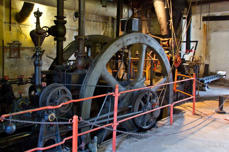 lteste Brikettpresse 1882